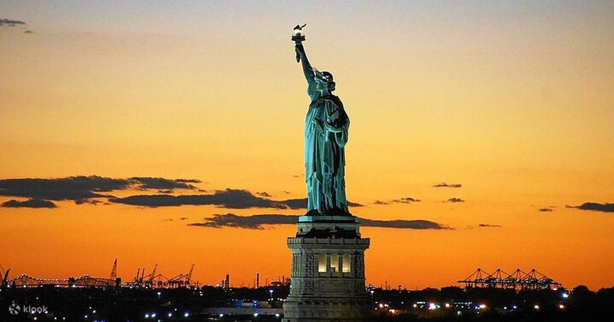 ロイヤルコペンハーゲン　自由の女神 STATUE OF LIBERTY 自由の女神（Statue of Liberty)物語｜石膏像ドットコム（脇本）